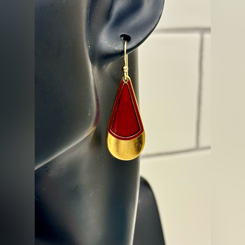 🔻Isle of Skye Gold Tone & Red Enamel Teardrop Dangle Earrings